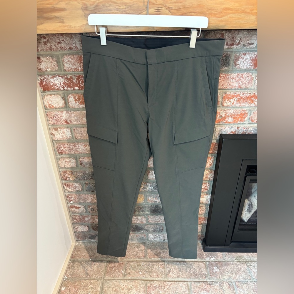 Athleta Women’s Wander Utility Pants